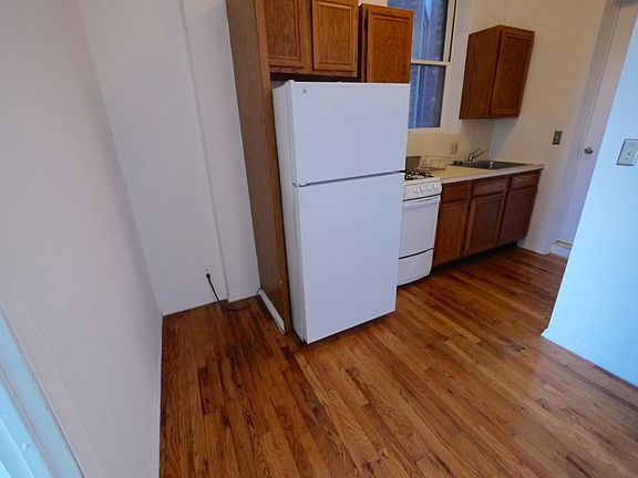 2nd image of 249 W 11th St APT 3R