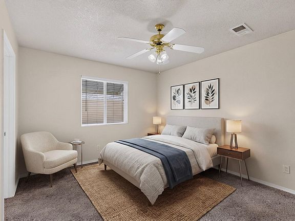 4th image of 631 Vista Luna Ln SW