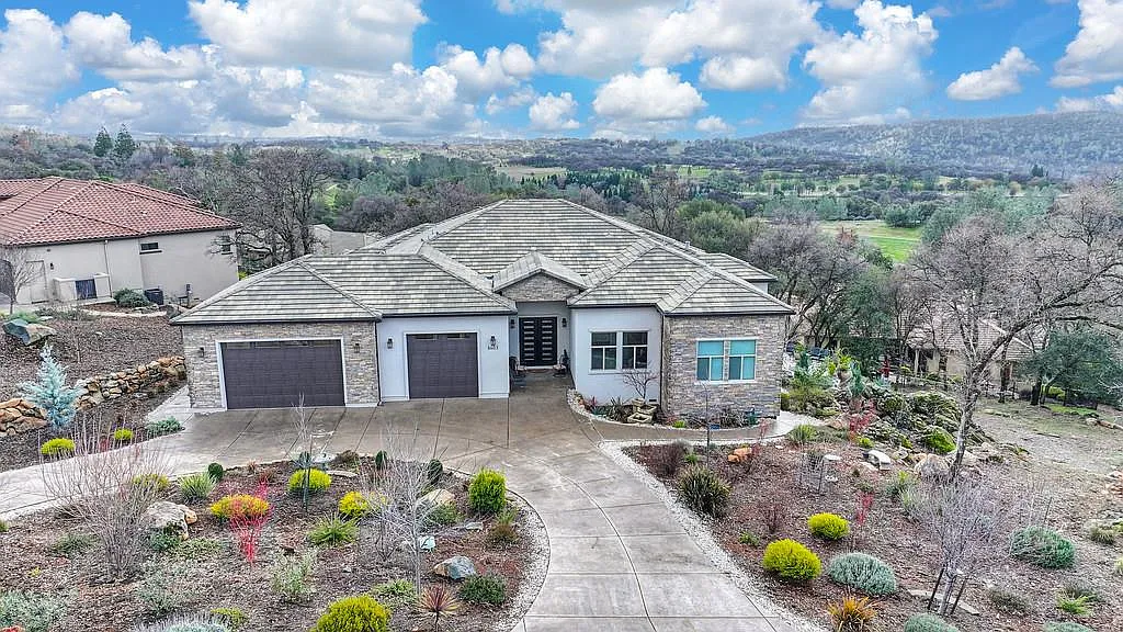 6403 Caddie Ct photo 1