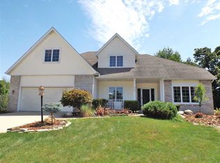 8701 Waterwood Ct, Fort Wayne, IN