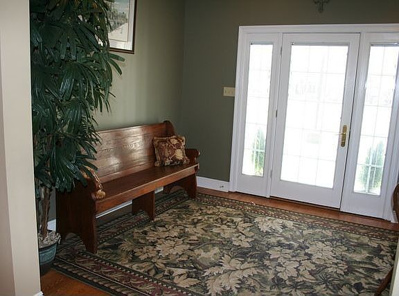 3rd image of 414 Hale Dr