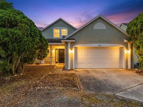 2620 Woods Edge Cir, Orlando, FL 32817