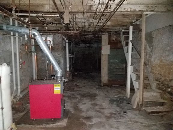 5th image of 1934 Dennie St