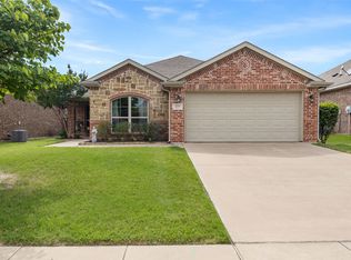 227 Chimney Rock Dr, Waxahachie, TX 75167