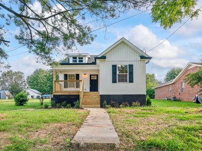 709 W 4th St, Dickson, TN, 37055