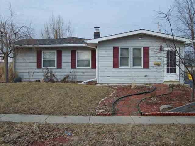 1st image of 800 Center Dr