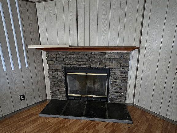 2nd image of 107 E Caniff Ct #22