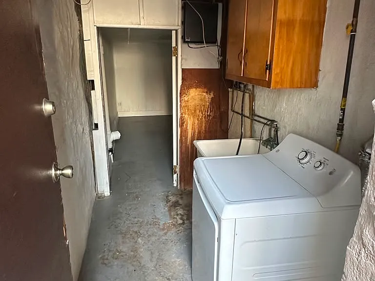 3404 Tyson Ave — Photo 9