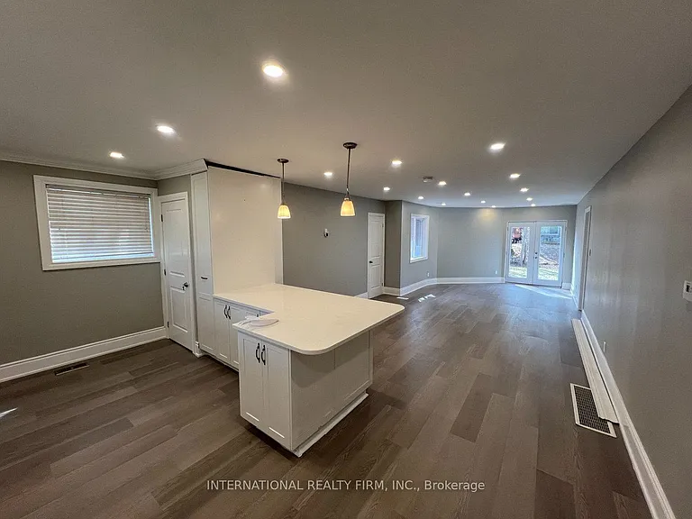 73 Murray Dr #101 — Photo 13