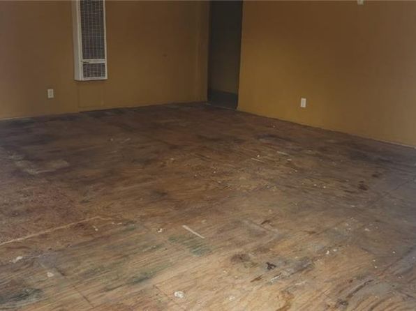 kansas-city-missouri-440628424 picture