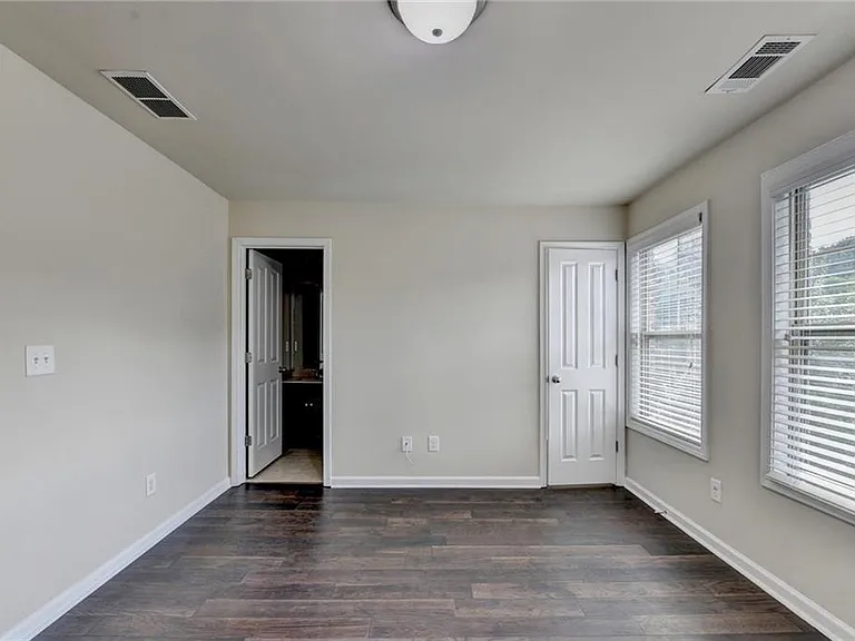 4307 Tacoma Trce — Photo 40
