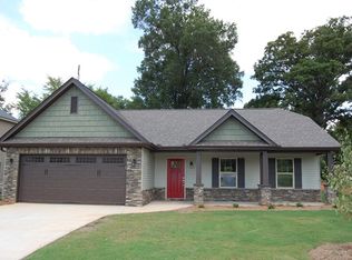 106 Sable Ln, Greenwood, SC 29649