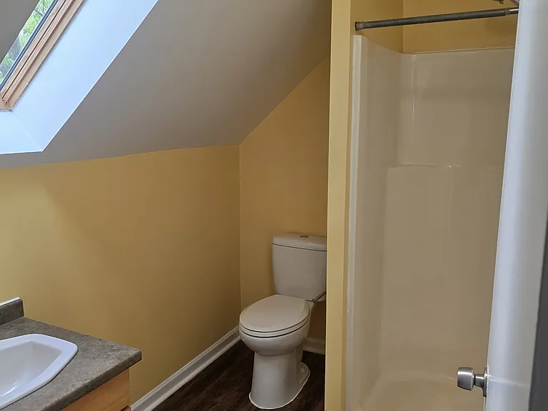32470 Donnelly St — Photo 8