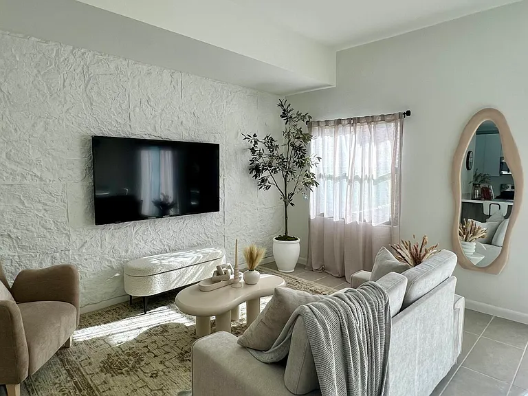 2526 Pierce St #4 — Photo 4