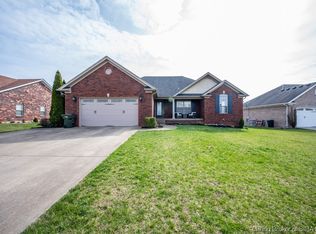 1006 Woodwinds Ct, Georgetown, IN 47122