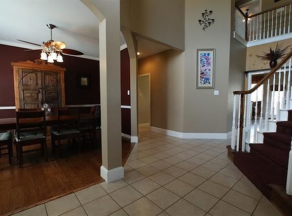 3rd image of 2709 Arbor Ct