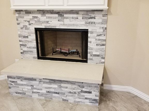 5th image of 829 Summercreek Dr #829