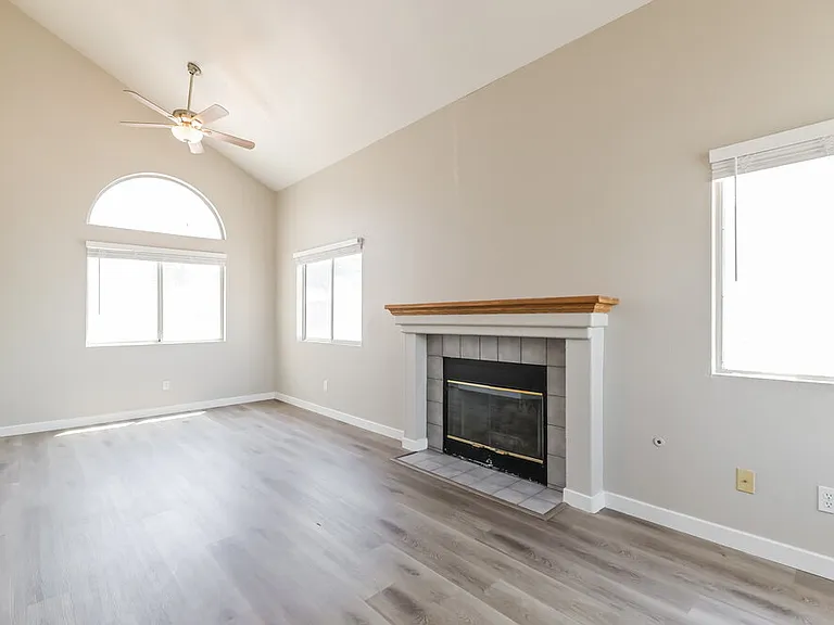 2205 Farmouth Cir — Photo 5