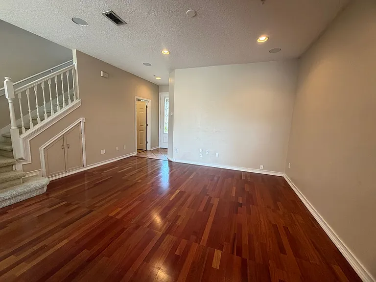 9434 Silver Buttonwood St — Photo 9