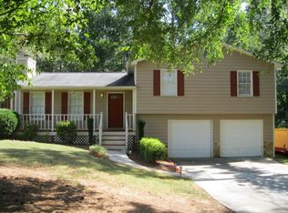 2830 Milton Bryan Dr, Loganville, GA 30052