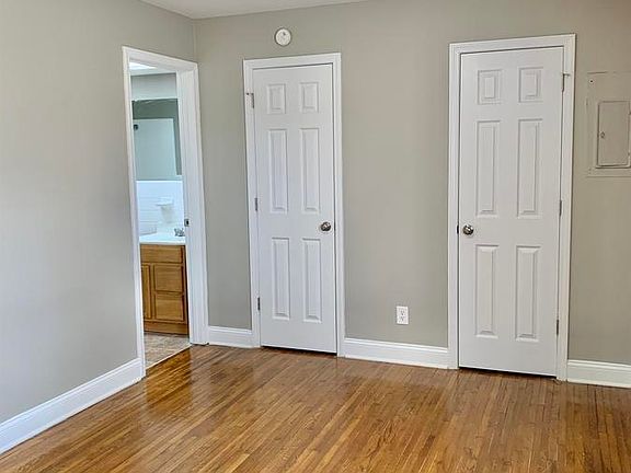 3rd image of 110 Brookside Dr APT 1
