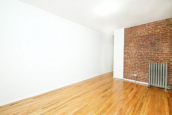 1st image of 549 W 144th St #35