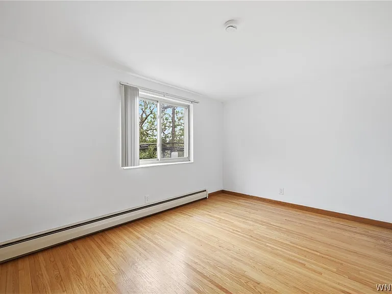 2500 Sheridan Dr #16 — Photo 8