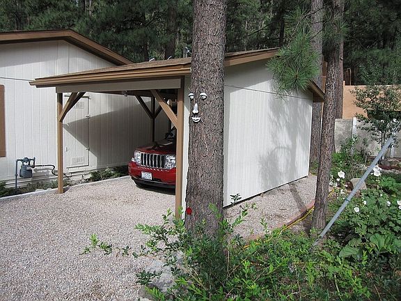 Separate carport