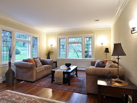 4th image of 27 Grandview Pl