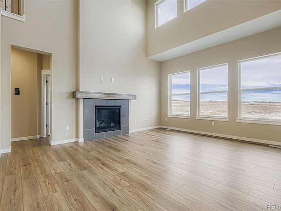 3rd image of 6362 Jennings Way