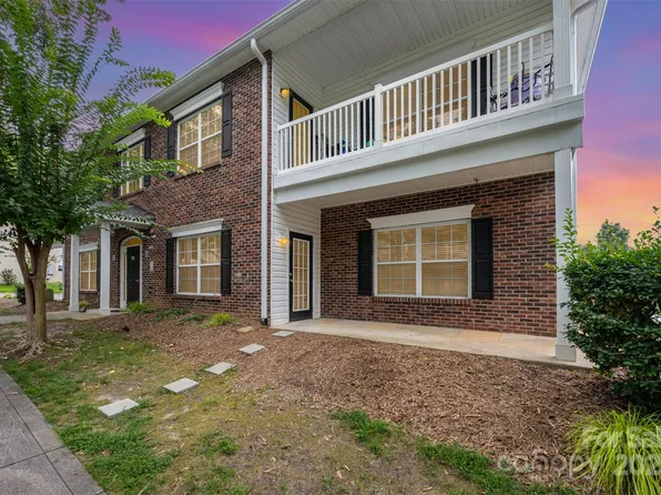 21252 Hickory St, Cornelius, NC 28031