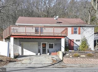225 Owl Creek Rd, Tamaqua, PA 18252
