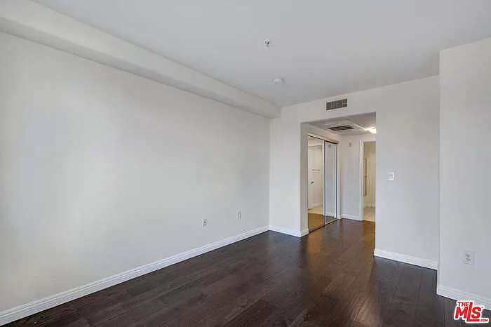 3740 Santa Rosalia Dr #319 — Photo 8
