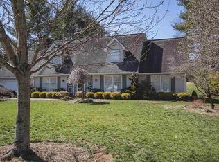 173 Ridgewood Dr, Bowling Green, KY 42103