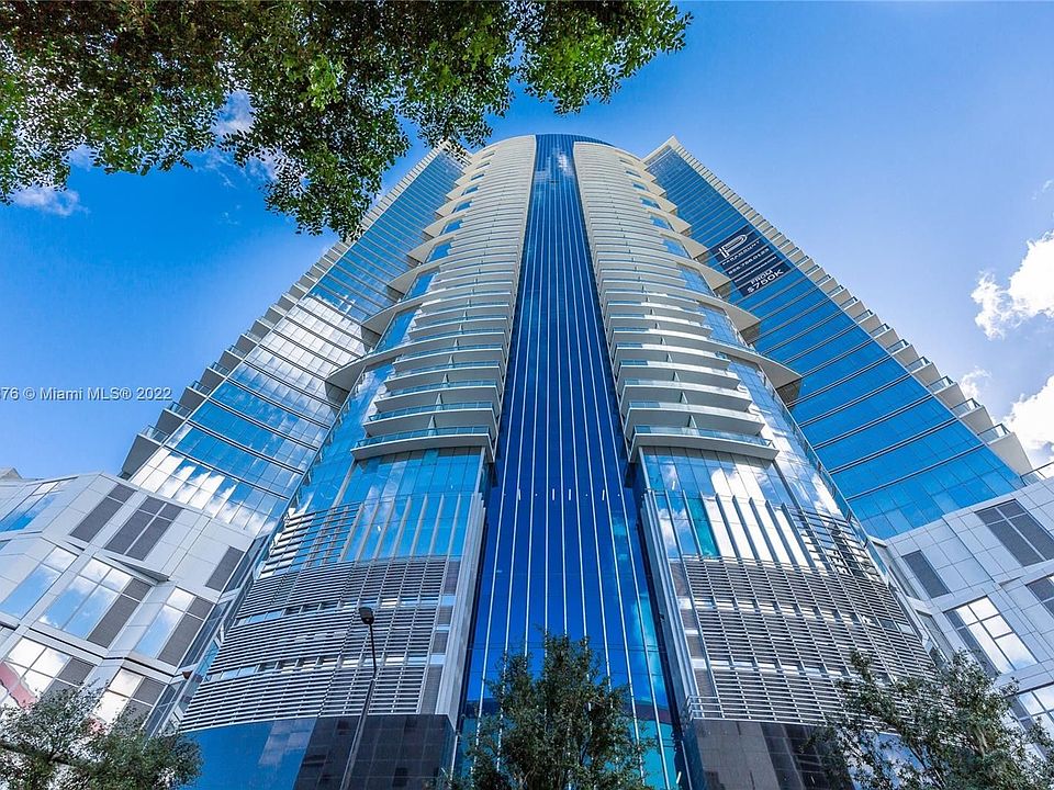 1st image of 851 NE 1st Ave Unit 2907