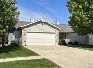 1134 Shingle Oak Ln, Rockford, IL 61107