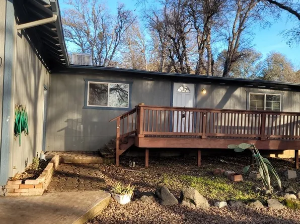 3940 Vista Robles Way, Clearlake, CA 95422