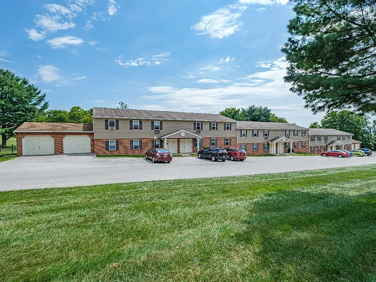 Apartments at Waterford — Photo 235