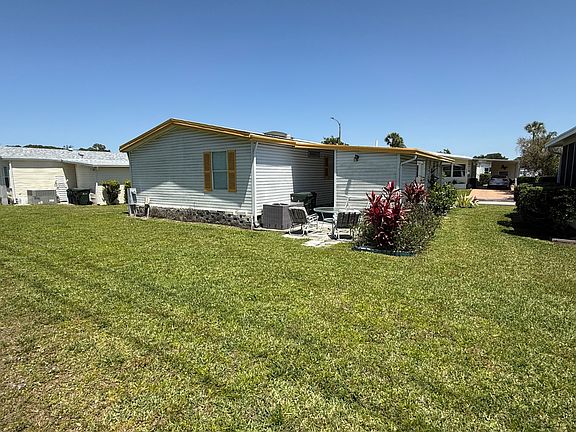 4th image of 5258 Wellfleet Dr W