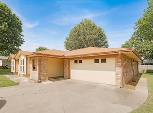 1152 Kris St, Irving, TX 75060