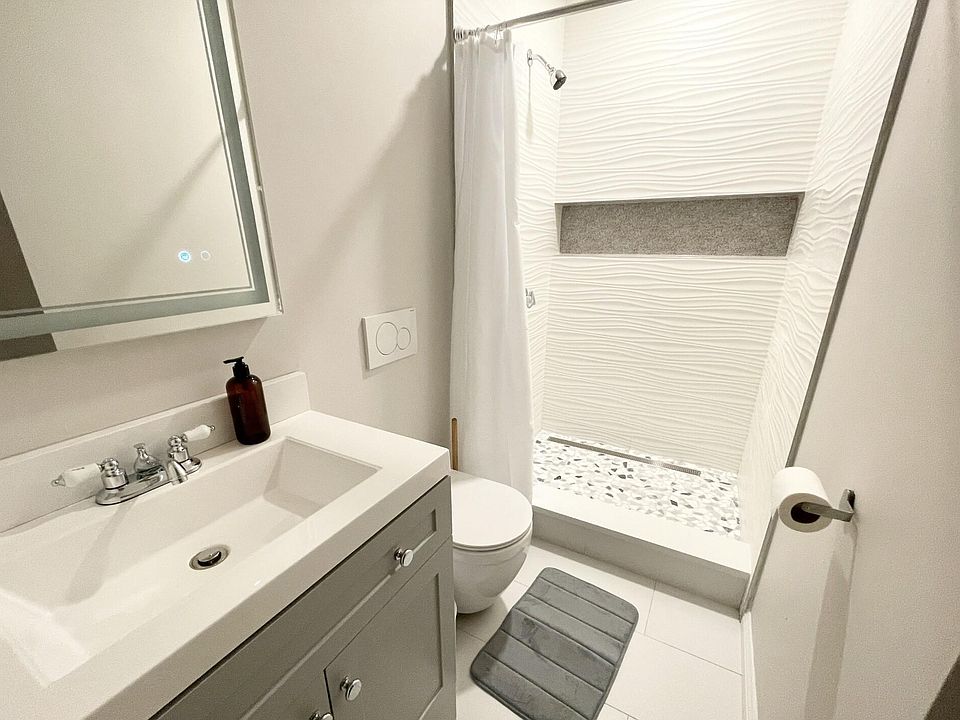 2nd image of 23A Newport St #1