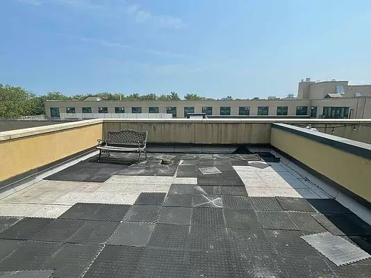 5th image of 977 Lafayette Ave #L4