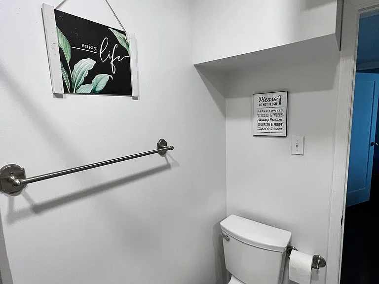 Full Bathroom