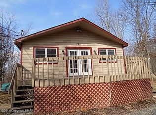 12 Valley View Cir, East Stroudsburg, PA 18302