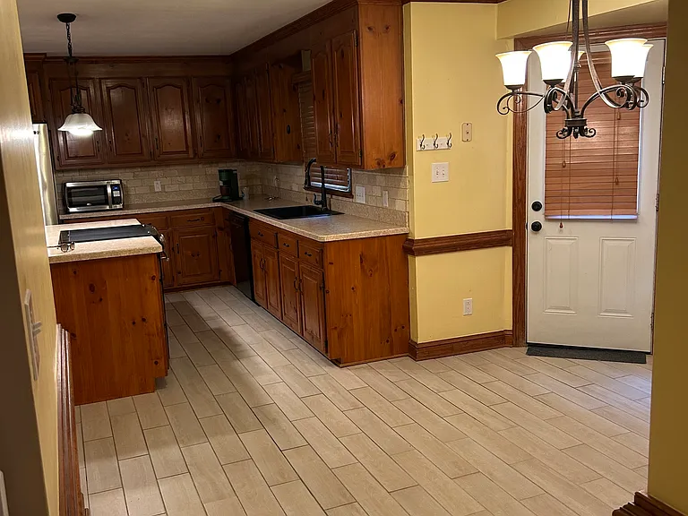 1672 Grey Friars Chase — Photo 17