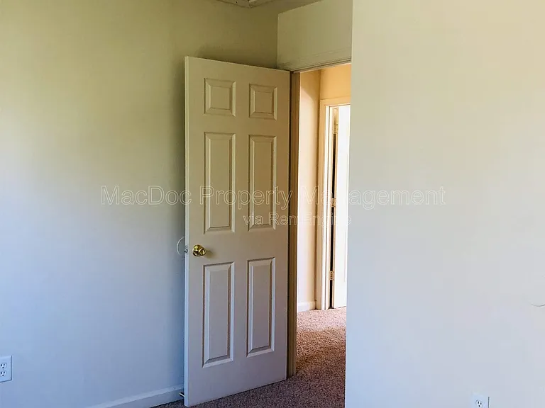 11009 Bevin Dr — Photo 14