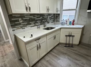62 Fillmore St #1, Staten Island, NY 10301