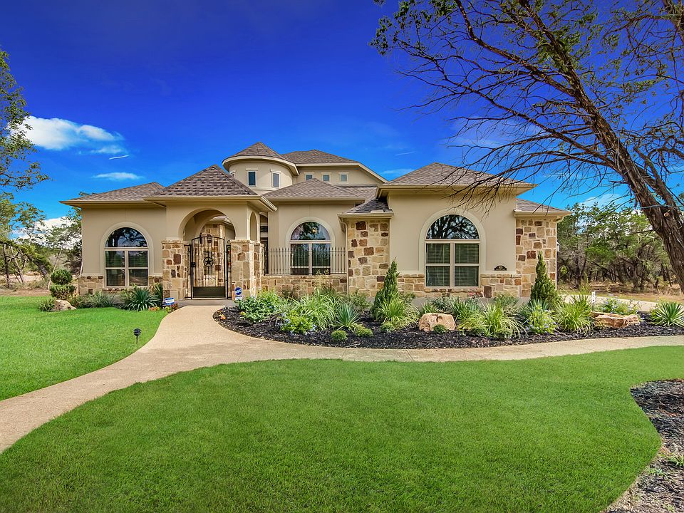 1st image of 942 Woodland Oaks