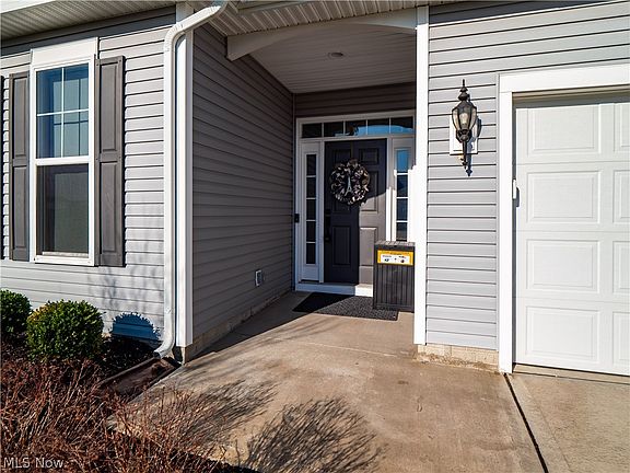 5th image of 157 Kensington Way