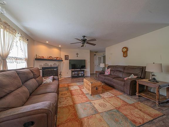 5th image of 231 Highland Ave